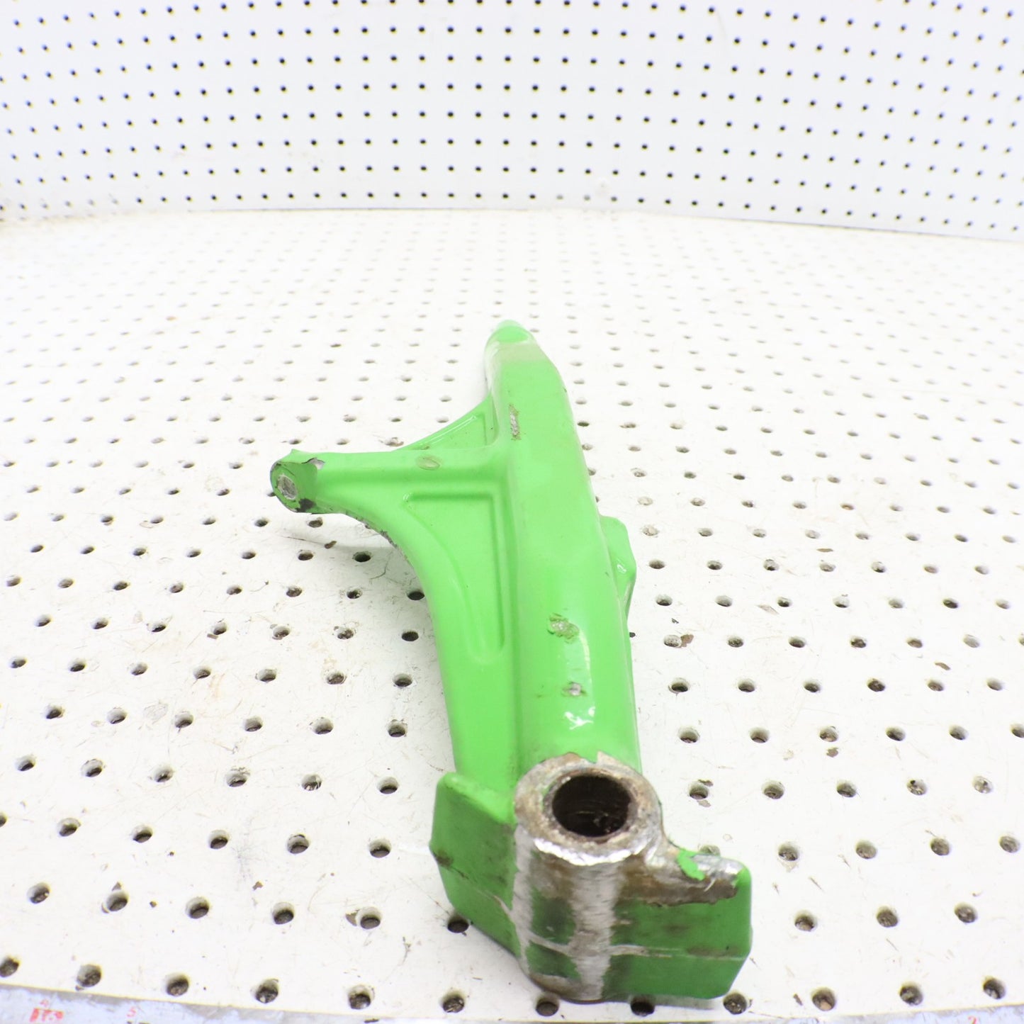 2016 Arctic Cat M8000 Spindle Right 3703-422; 3603-424