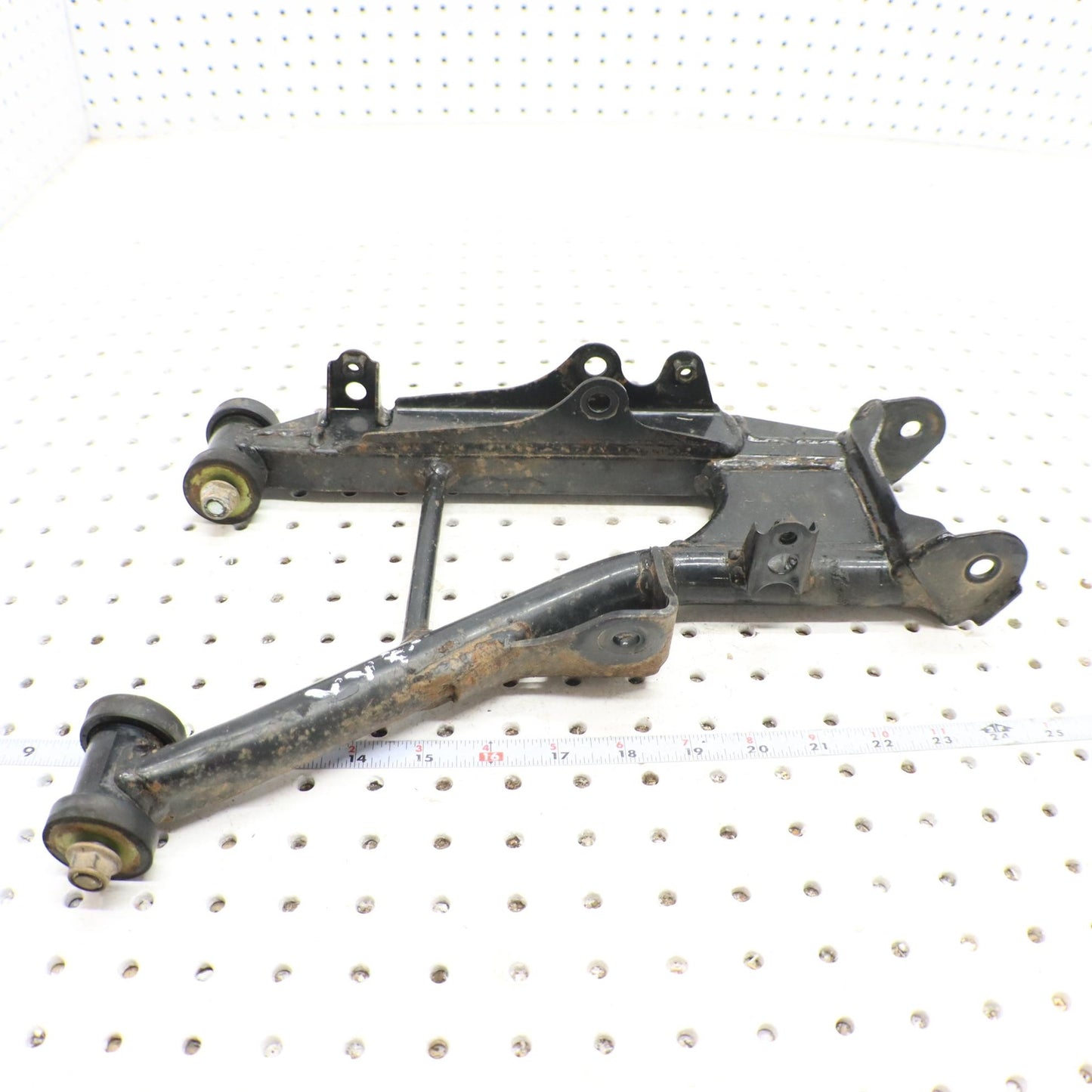 2016 SUZUKI KING QUAD 500 LOWER LEFT REAR CONTROL A ARM  61520-31821