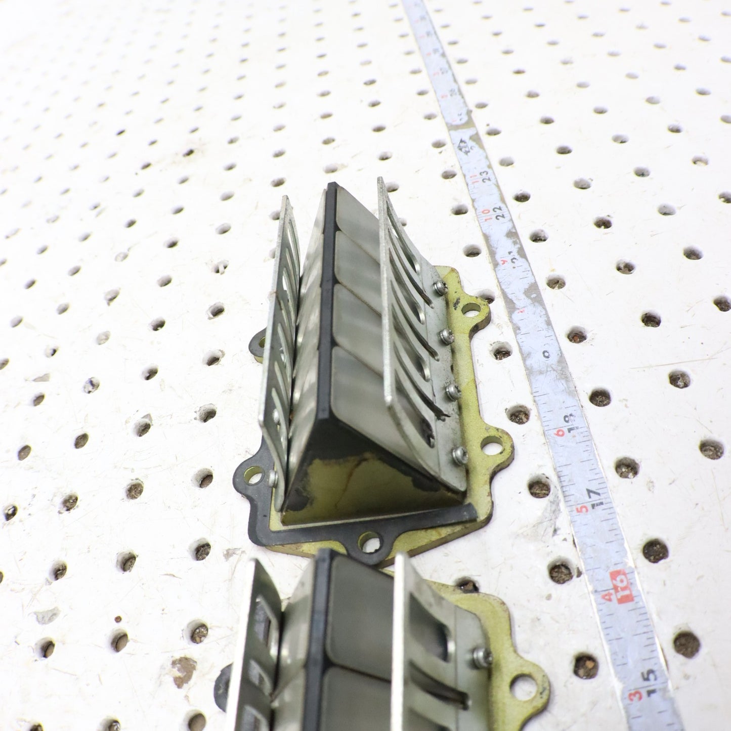 2009 Arctic Cat Crossfire R 8 Intake Reed Block Reeds 3007-534 GOOD