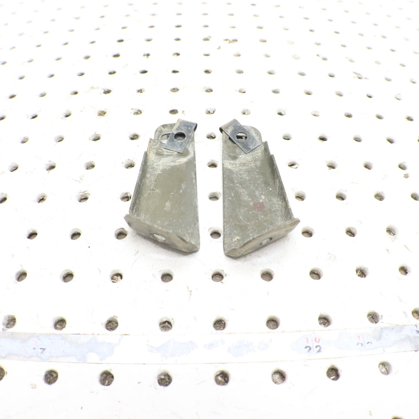 2012 Polaris Sportsman 500 FUEL TANK COVER BRACKET L & R 5247184 5247185