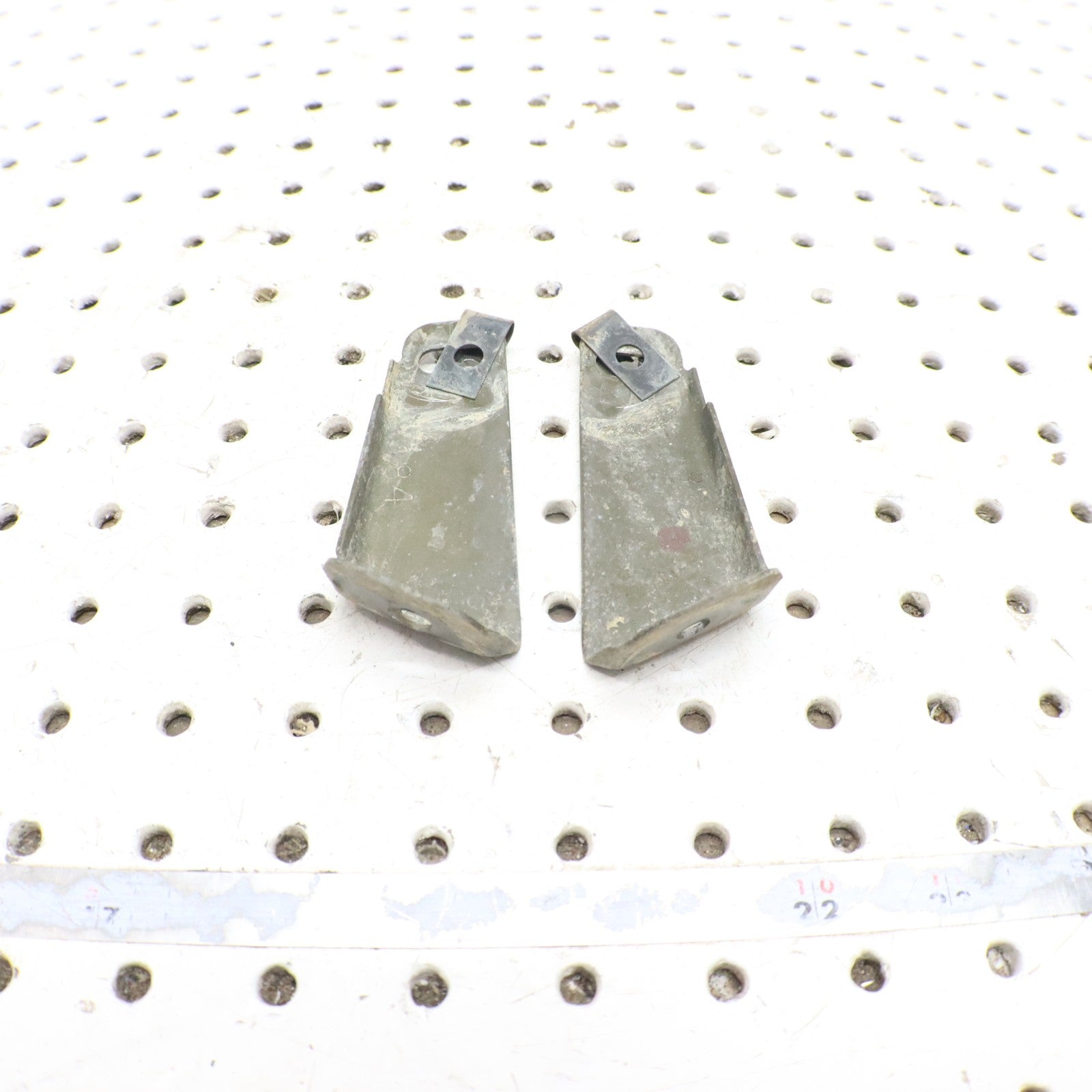 2012 Polaris Sportsman 500 FUEL TANK COVER BRACKET L & R 5247184 5247185
