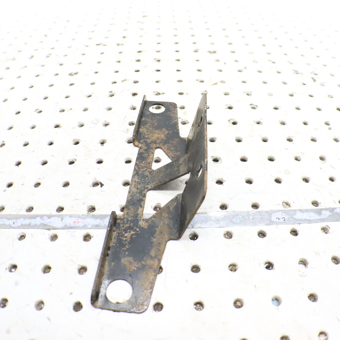 2004 Polaris Sportsman 500 Lower Radiator Bracket 5247047-067