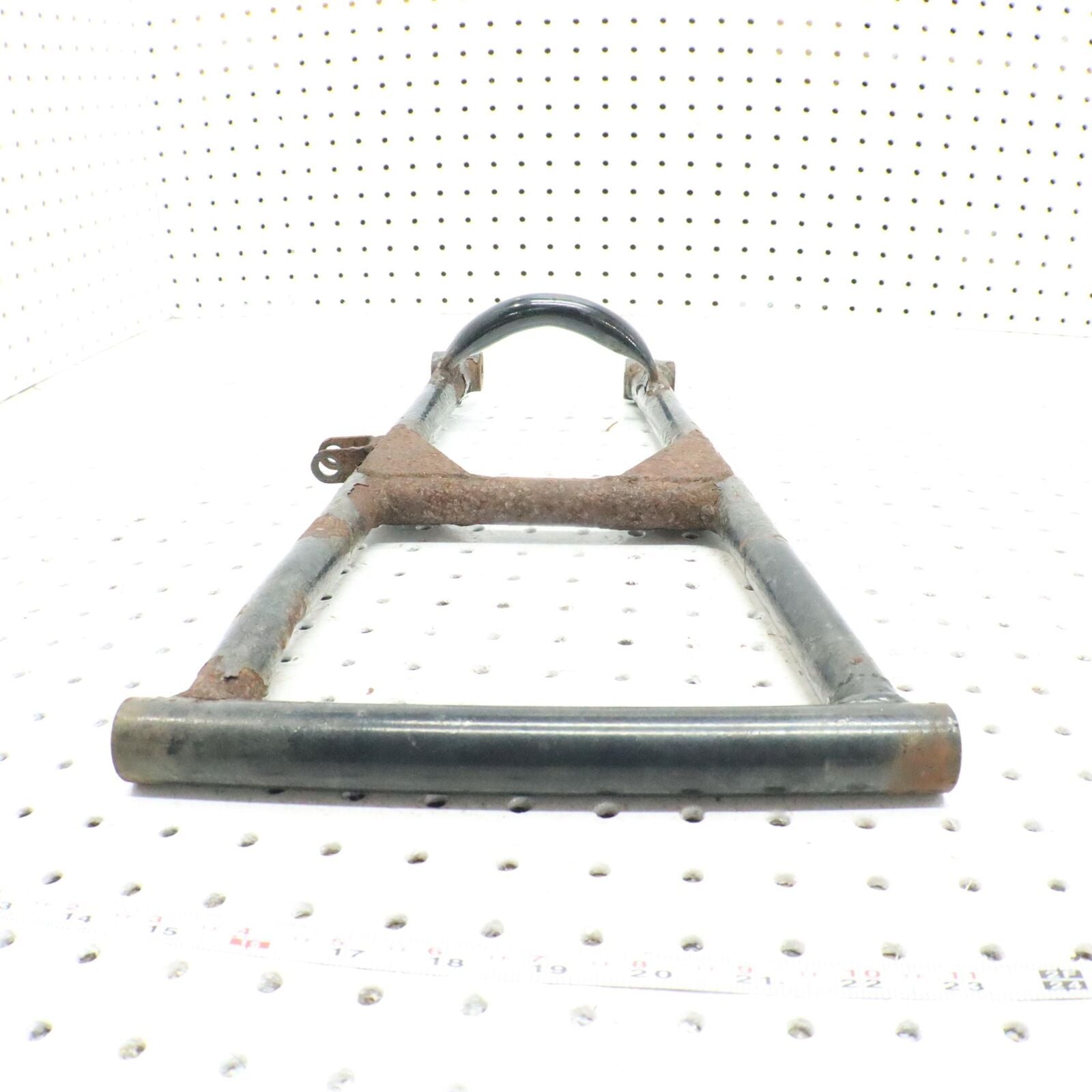 2002 ARCTIC CAT ZR 500 LEFT FRONT LOWER SUSPENSION CONTROL A ARM 0703-847 DENTED