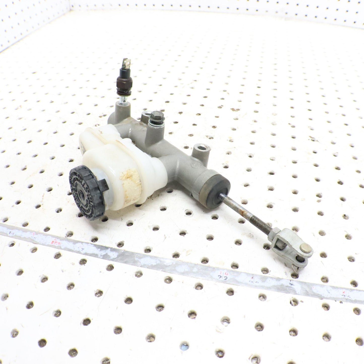 2013 Polaris Ranger 800 Brake Master Cylinder 1911515 1912463
