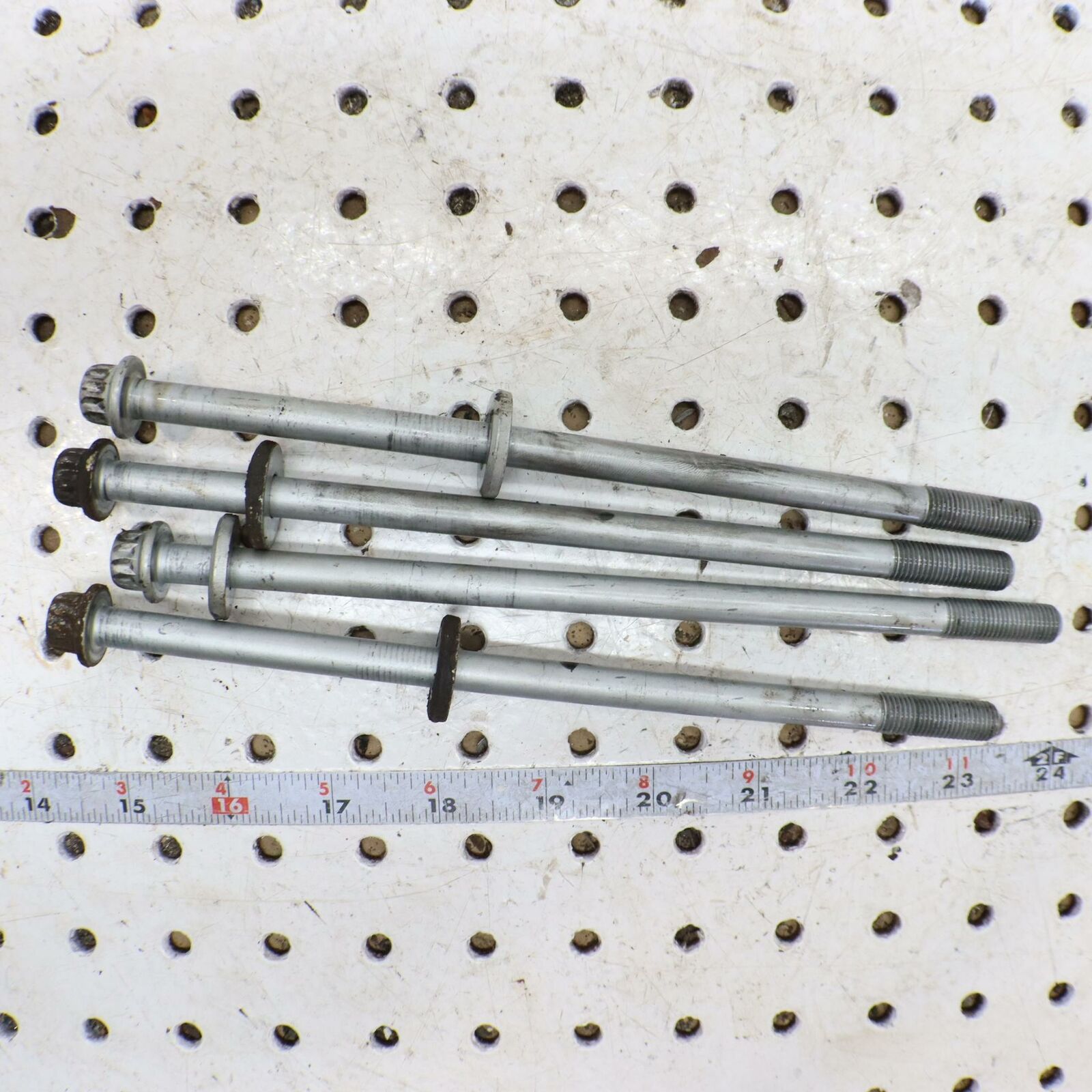 2000 POLARIS MAGNUM 325 CYLINDER HEAD BOLTS 3086418