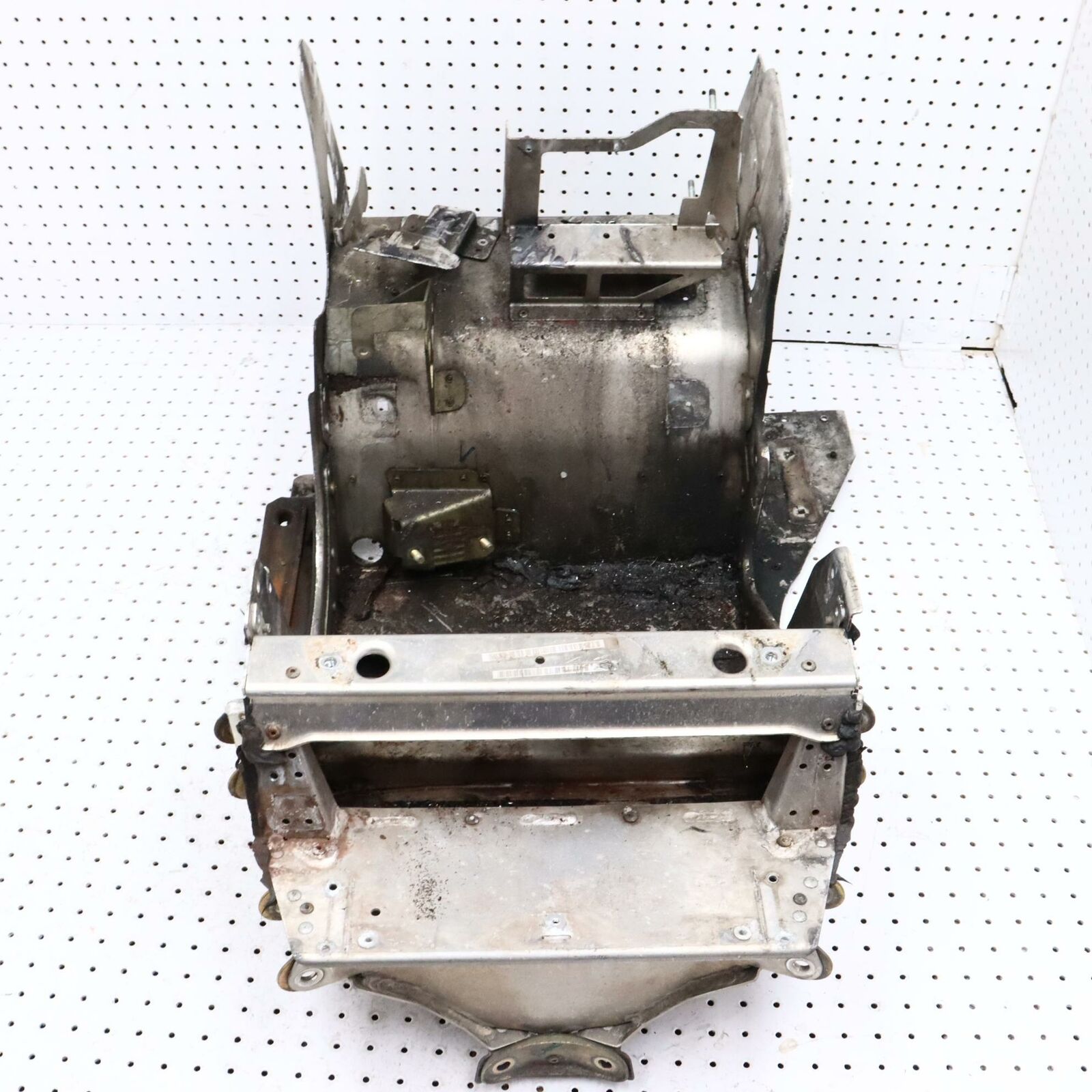 2006 POLARIS CLASSIC 700 FRONT BULKHEAD CHASSIS FRAME SUPPORT 1015032-309