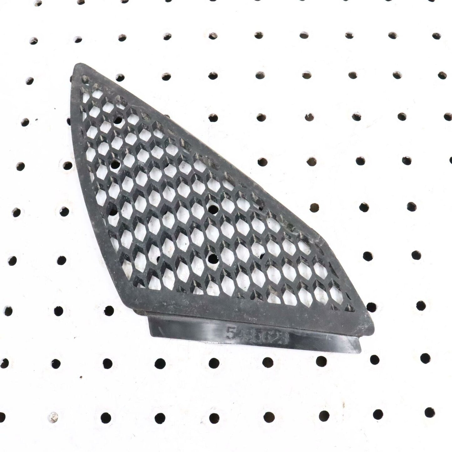 2006 POLARIS FUSION 700 RIGHT HOOD LOUVER SCREEN VENT COVER 5435623-070