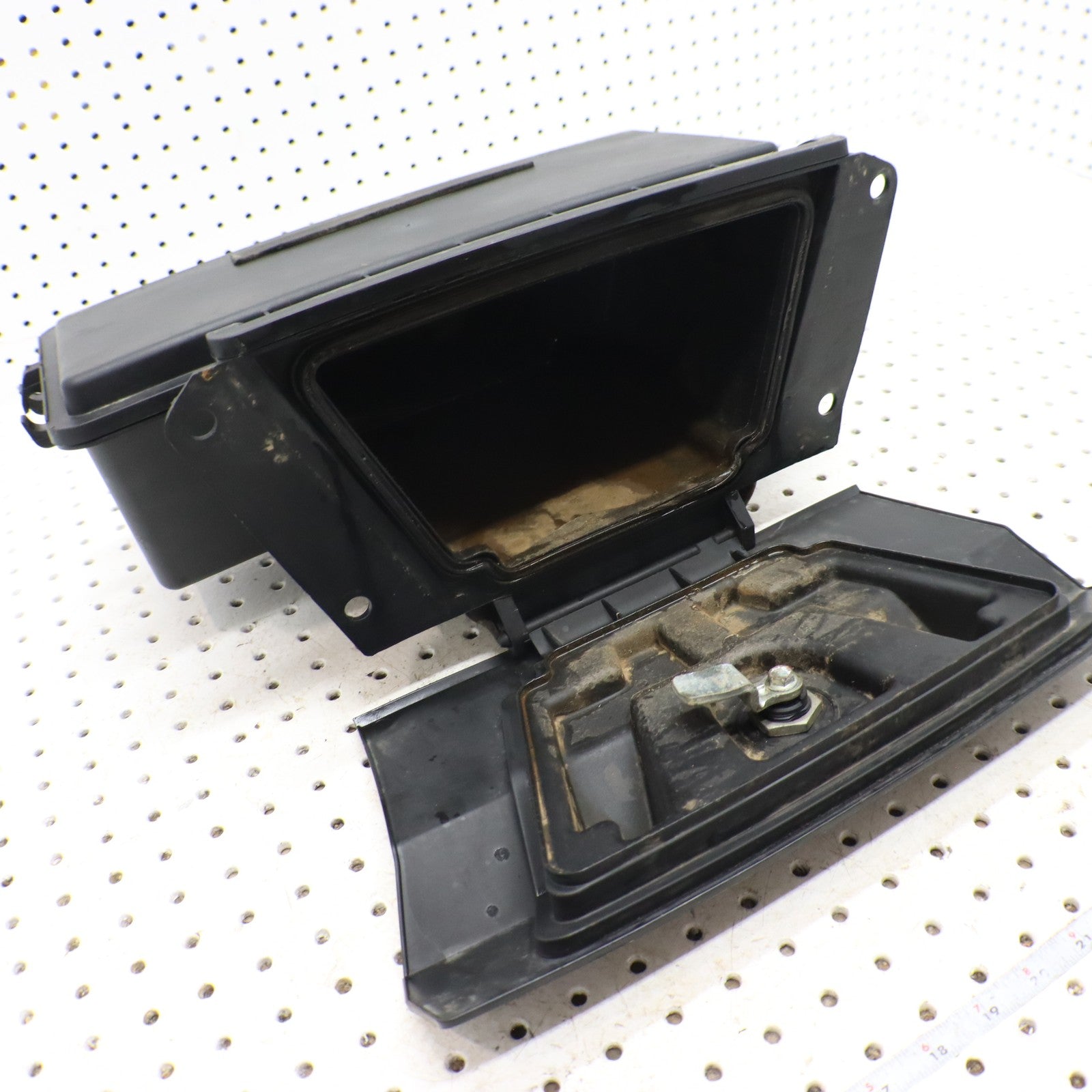 2009 Polaris Sportsman Xp 850 Storage Box Rear 2633432; 2633431 