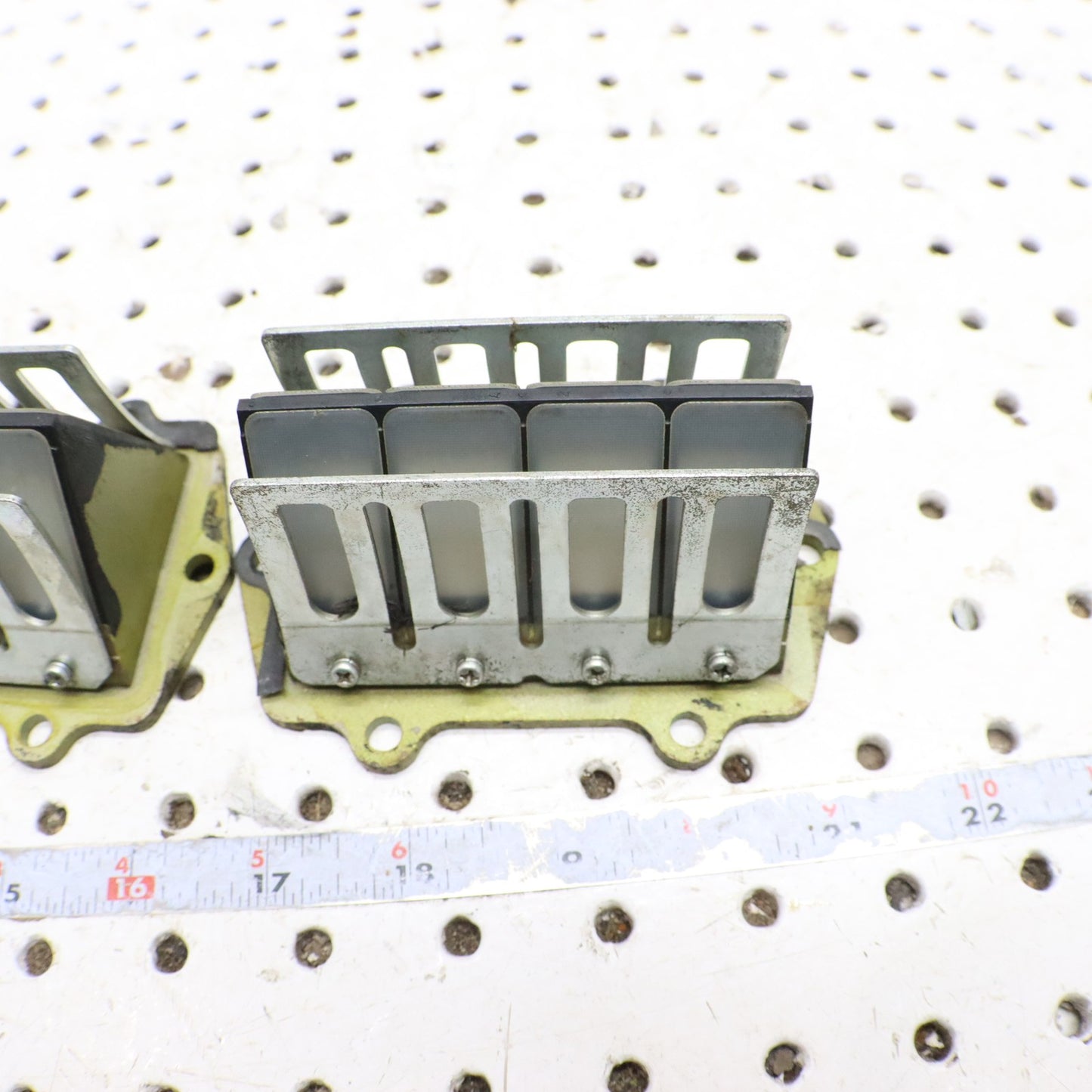 2009 Arctic Cat Crossfire R 8 Intake Reed Block Reeds 3007-534 GOOD