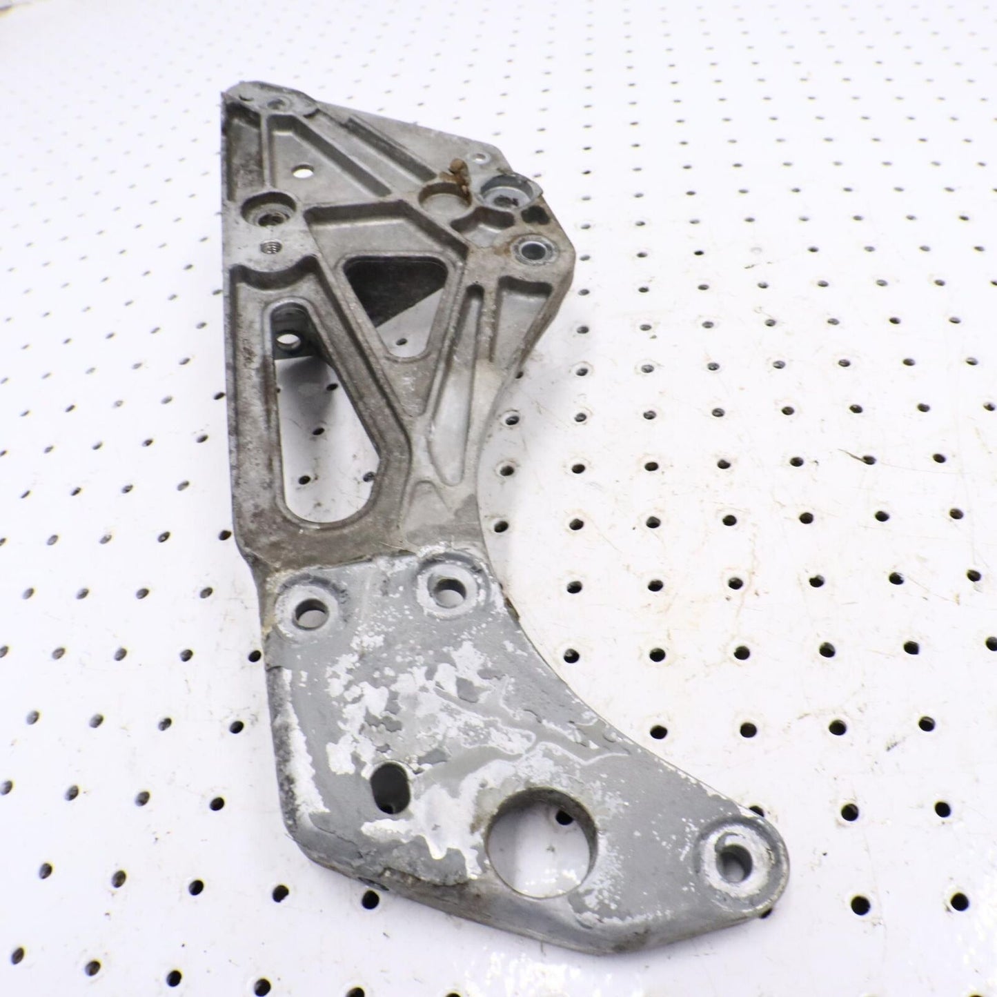 2014 POLARIS PRO RMK 800 BRACE, LOWER, RIGHT, MACHINED 5138693