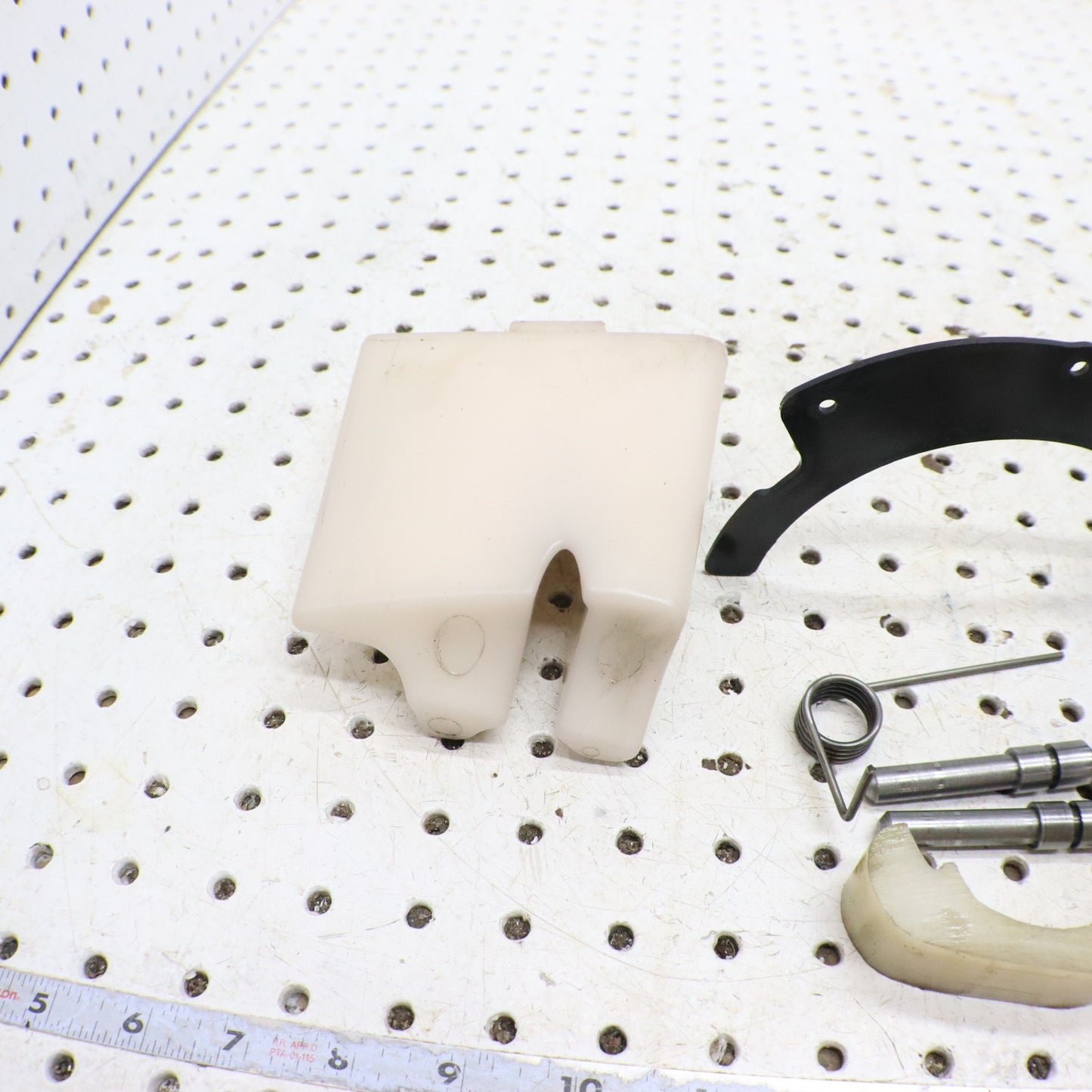 2004 Polaris Sportsman 500 Transmission OIL DEFLECTOR , CHAIN TENSIONER 