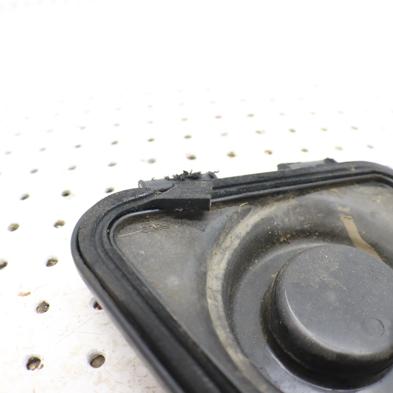 2009 Polaris Sportsman Xp 850 Airbox Air Box  Lid Cover Cap 1203696 5438881