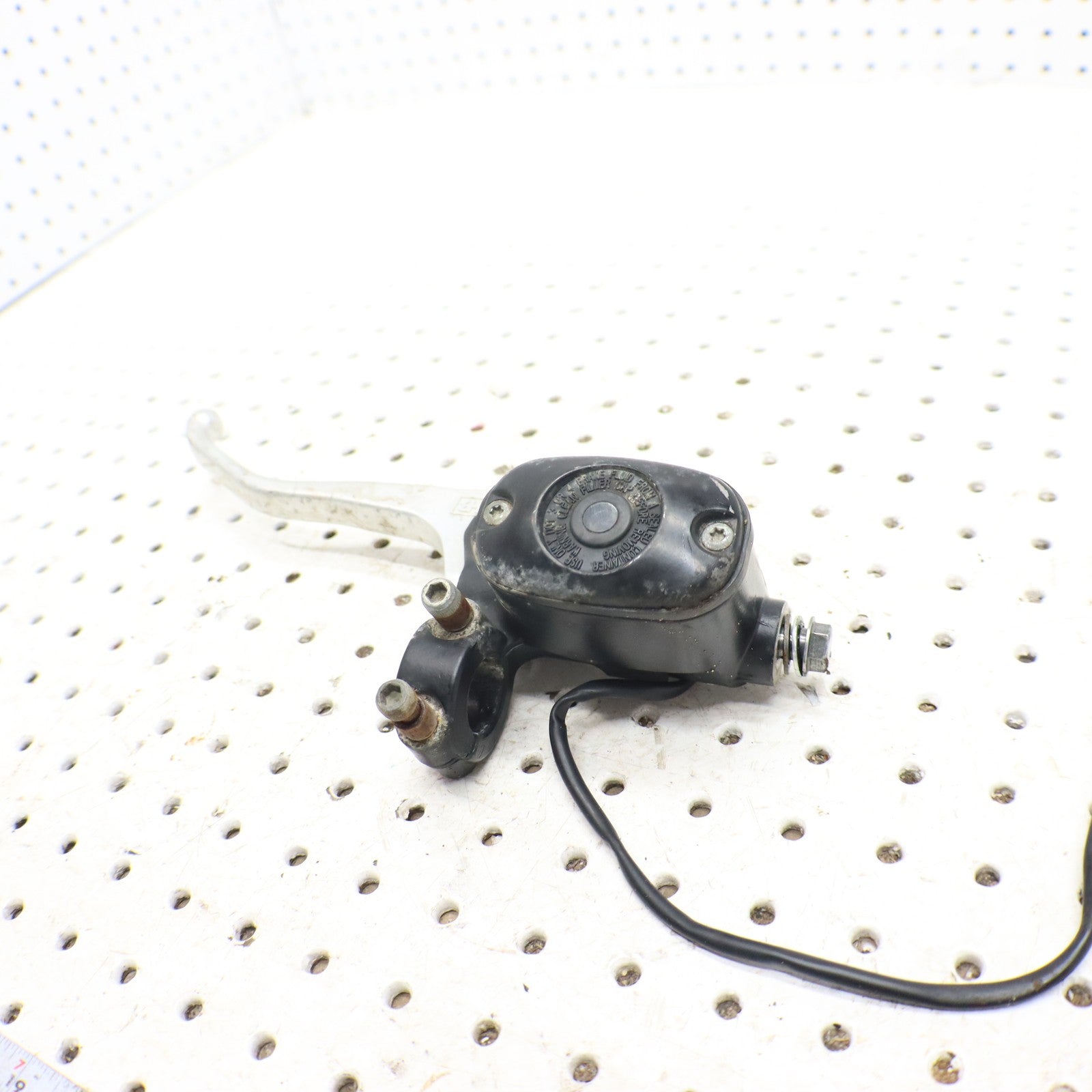 2009 Polaris Sportsman Xp 850 Hand Brake Master Cylinder 2203051 2010440