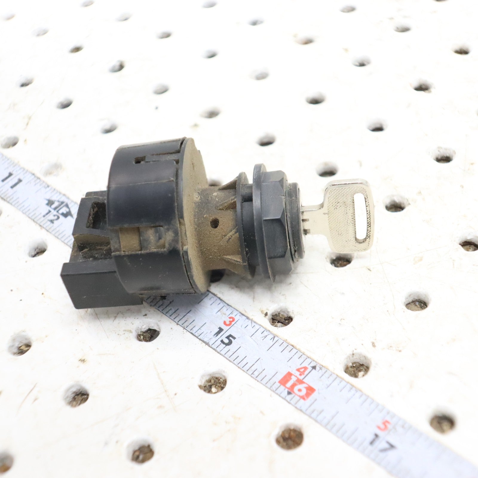 2009 Polaris Rzr 800 Ignition Key Switch 4012165; 4081556