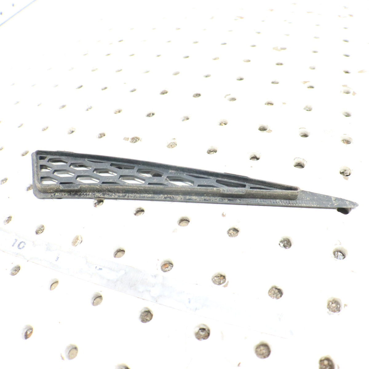 2007 Arctic Cat F6 Hood Panel Screen Vent Outer Front Right Black 4606-624
