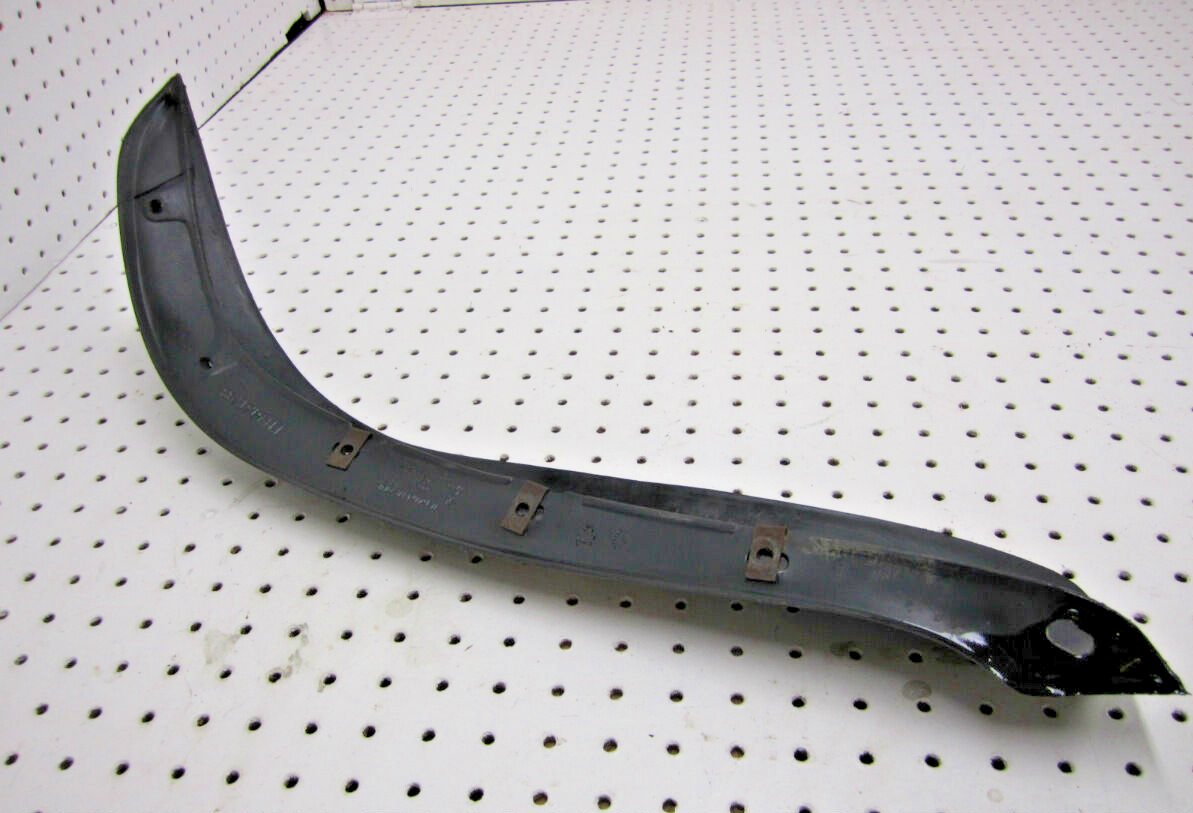 2000 POLARIS MAGNUM 325 4X4 MUD GUARD FRONT LEFT 5431799-070 5431799