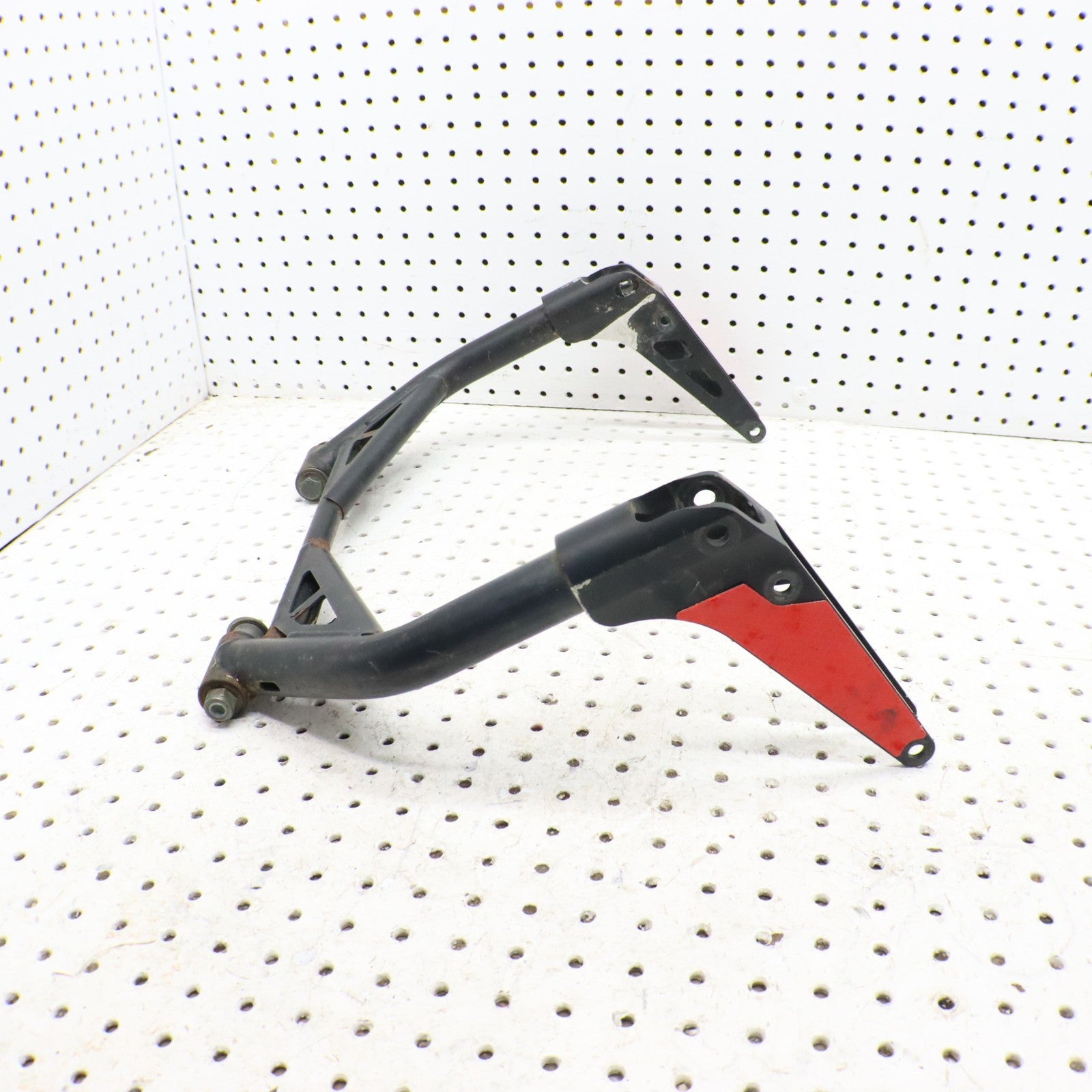 2016 Polaris Rush 800 Rear Pivot Arm 1543461-458