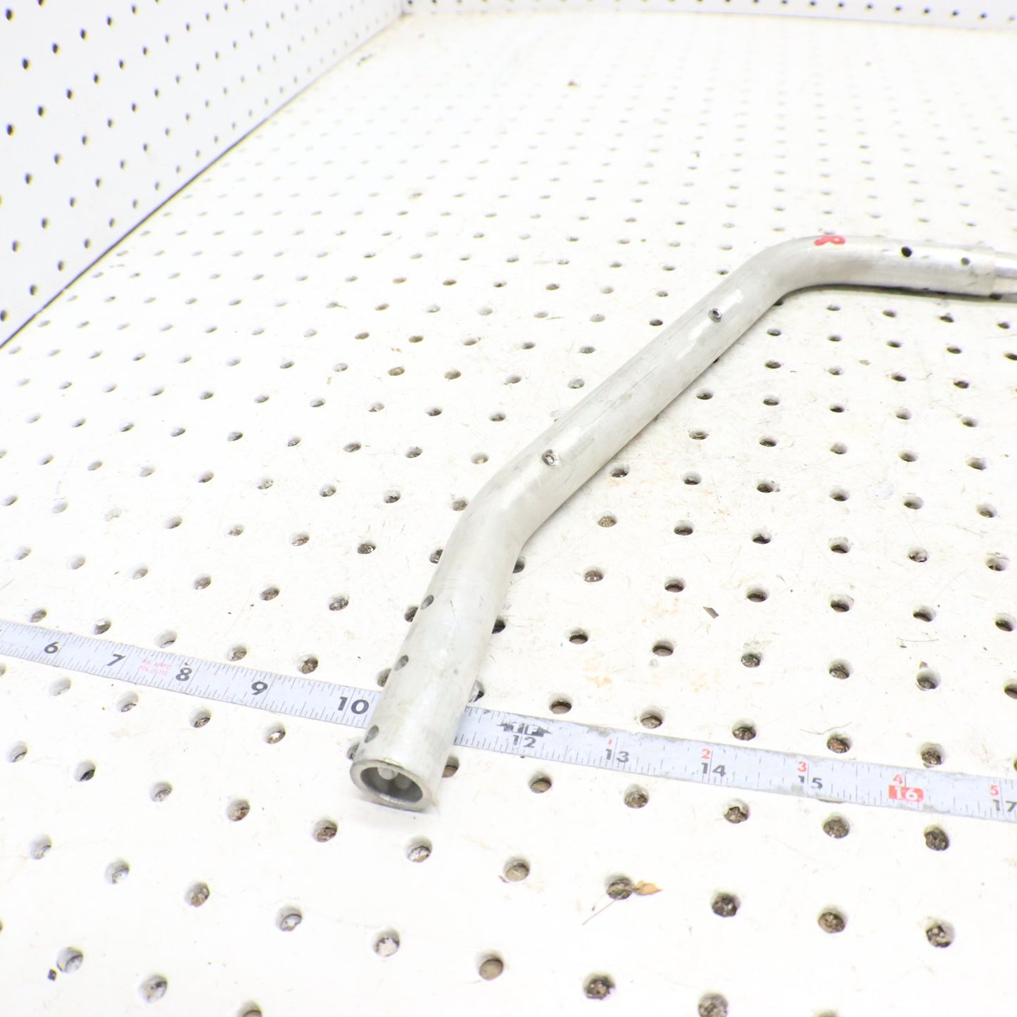 2016 Polaris Rush 800 Tunnel RUNNING BOARD SUPPORT RH 1019179