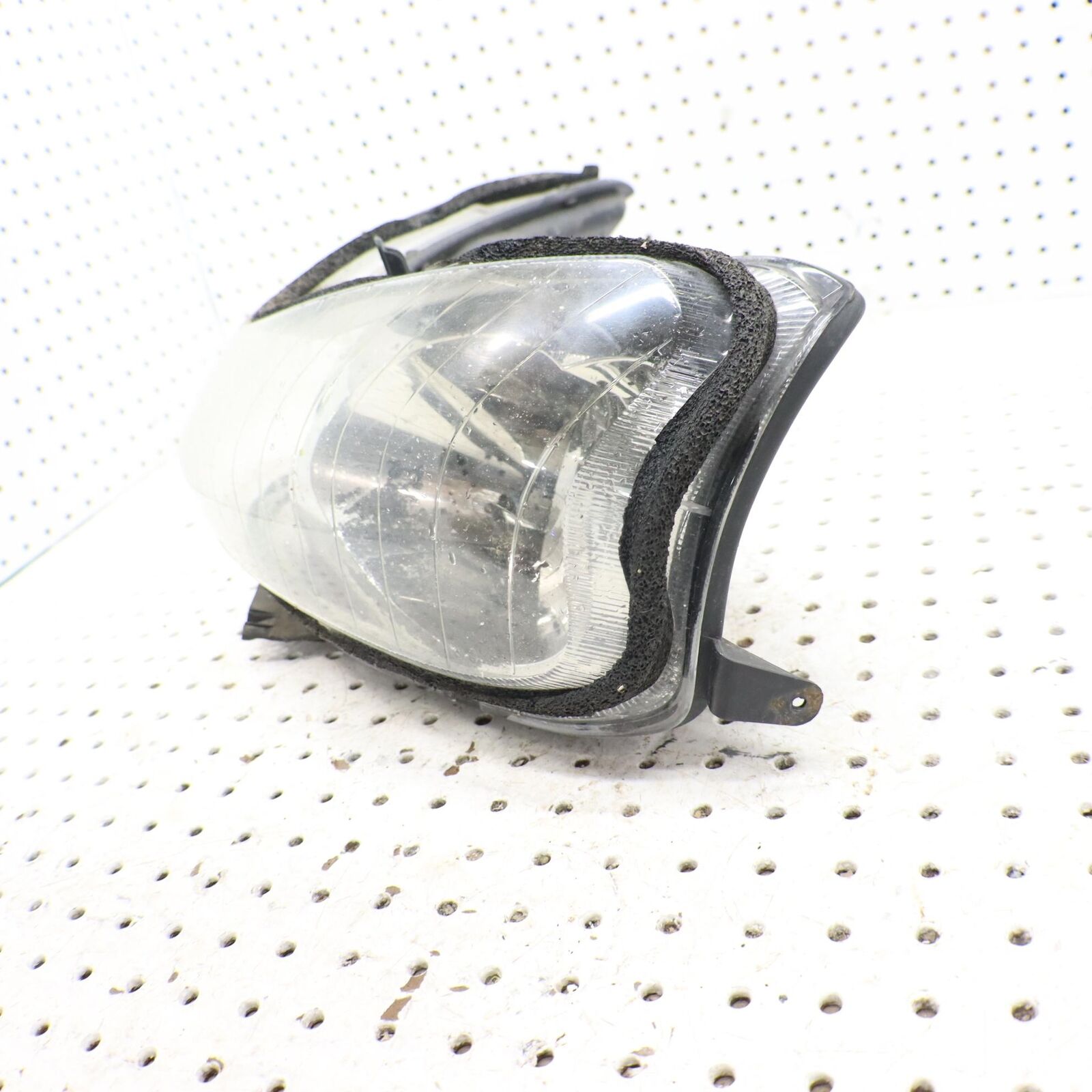2006 POLARIS RMK 700 HEAD LIGHT HEADLIGHT 2410397