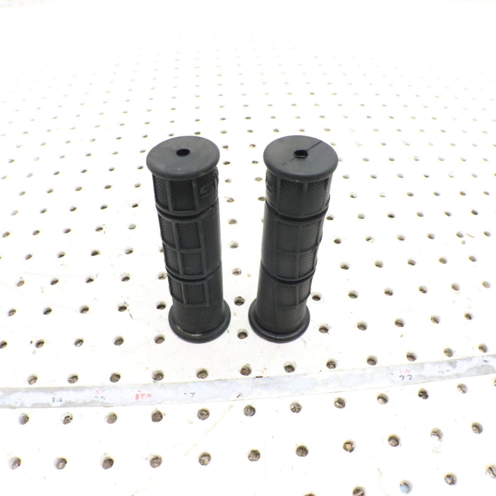 2014 Polaris Sportsman 570 Handlebar Grips 5413578-070