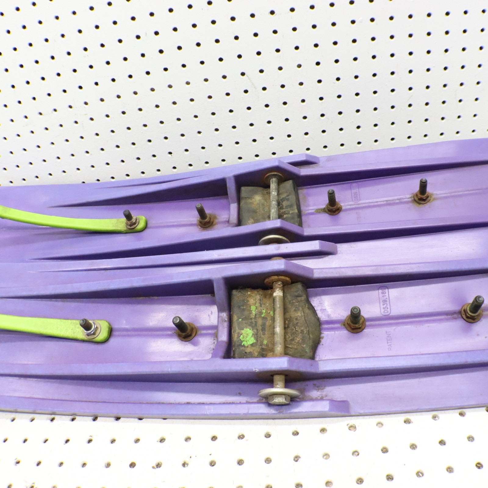 2016 Arctic Cat M8000 7" SLYDOG POWDERHOUND Skis , LOOPS , CARBIDES , MOUNTS