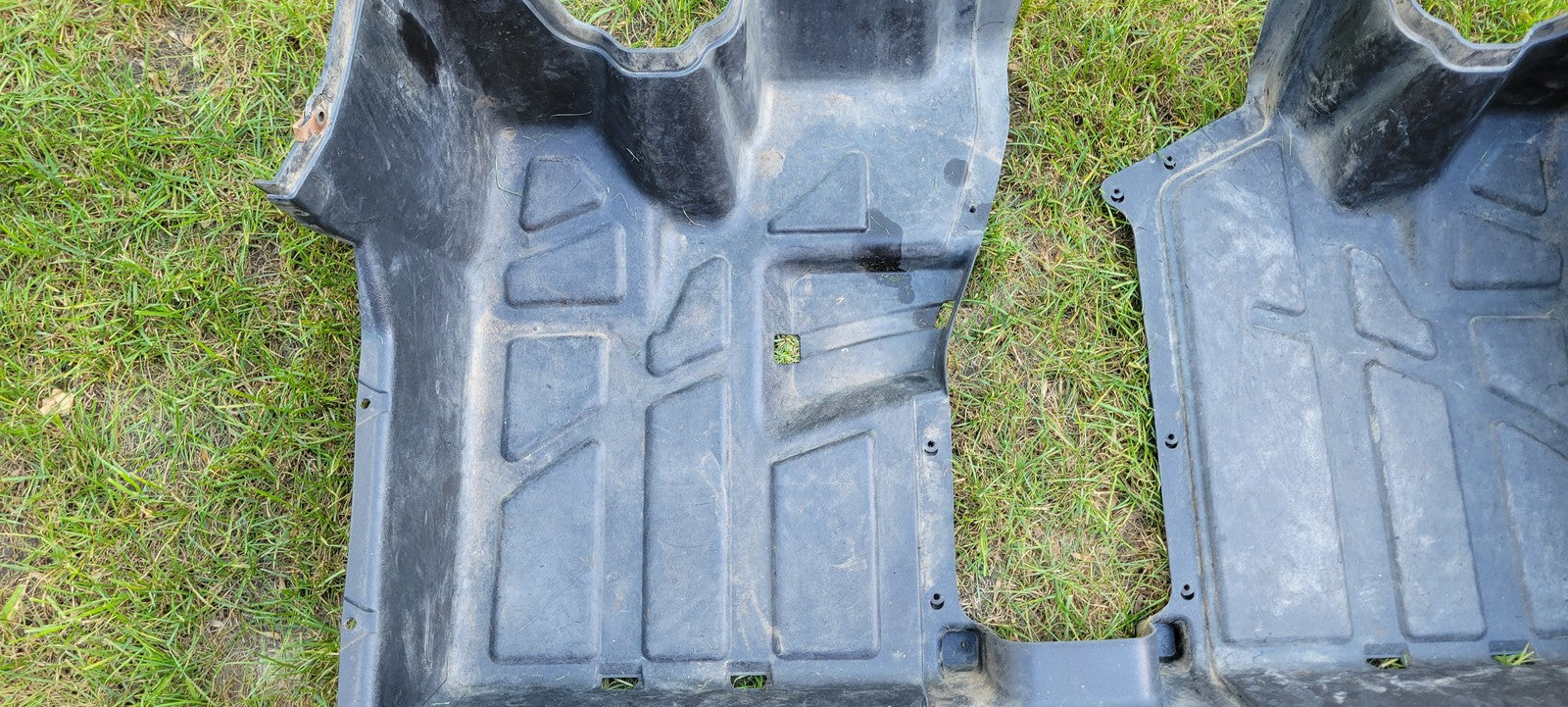 2009 Polaris Rzr 800 Floor Bottom 5437766-070 ; 5438820-070