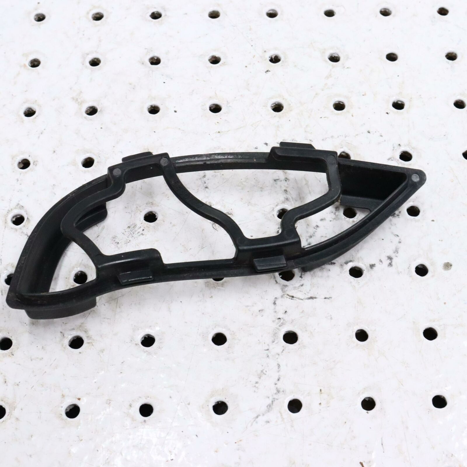 2006 POLARIS RMK 700 AIR INTAKE BEZEL SCREEN 5435777