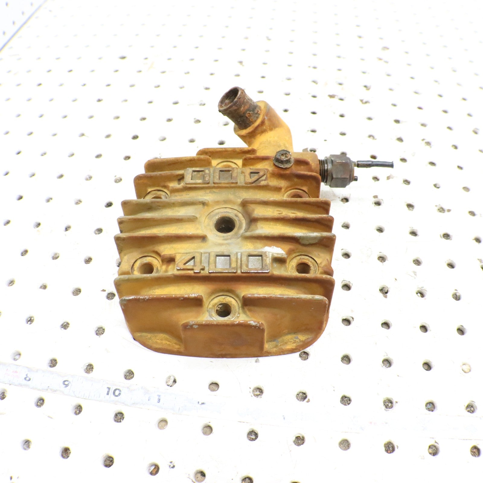 1998 Polaris Xplorer 400l Cylinder Head  3084730; 3086755