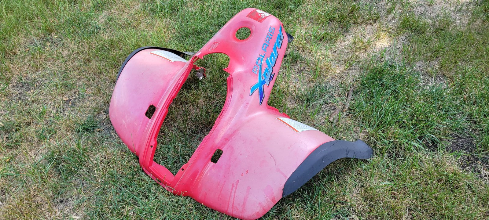 1995 Polaris Xplorer 400 Front Fender 2631739-136 2632303-136 RED
