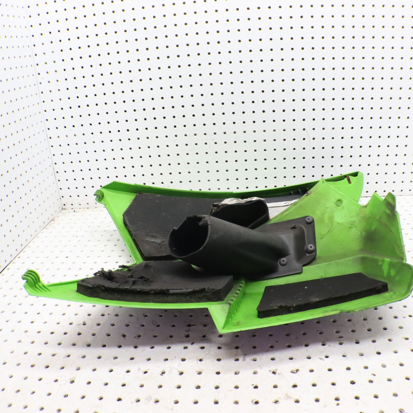 2016 Arctic Cat M8000 Side Panel Left 4718-667; 4718-577