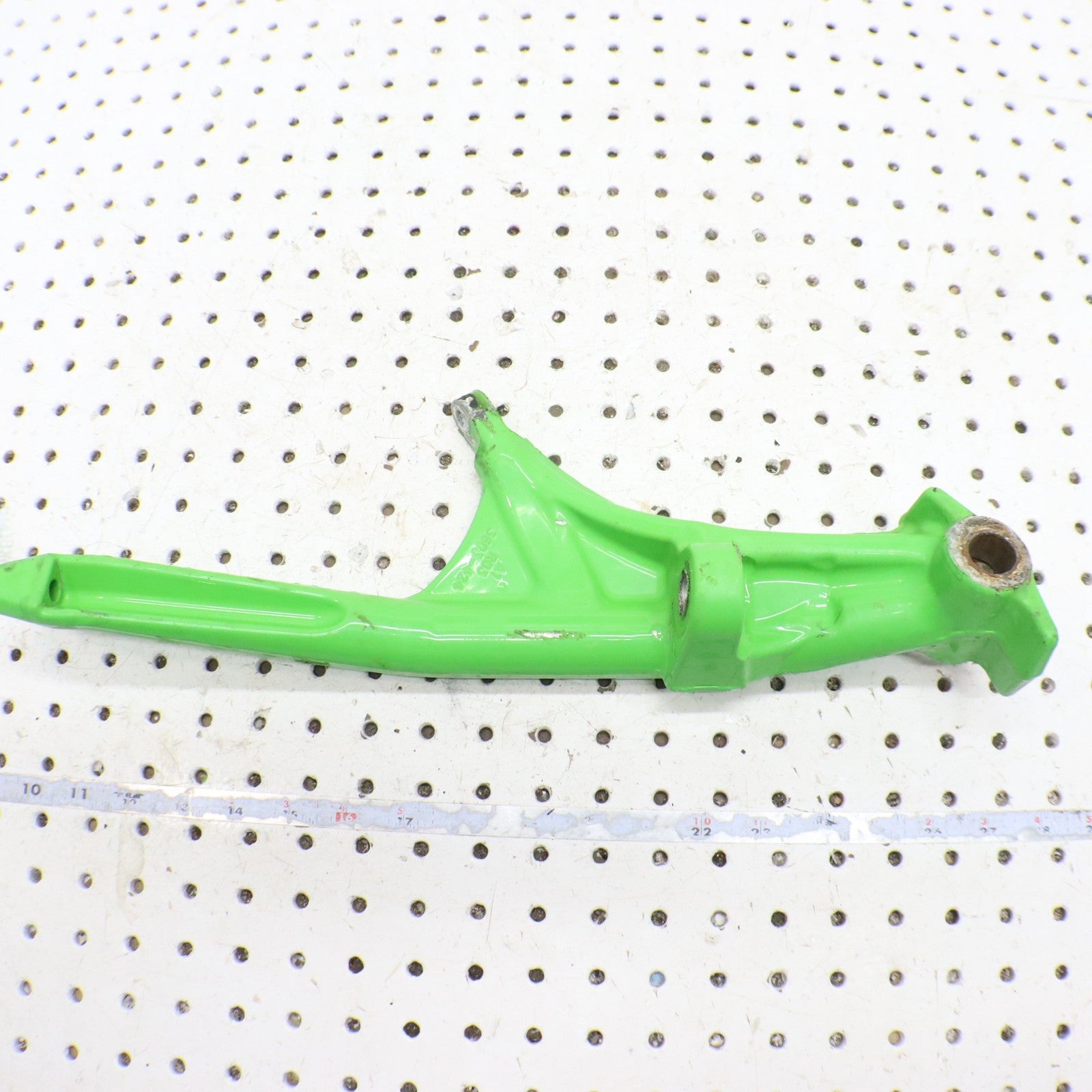 2016 Arctic Cat M8000 Spindle Right 3703-422; 3603-424