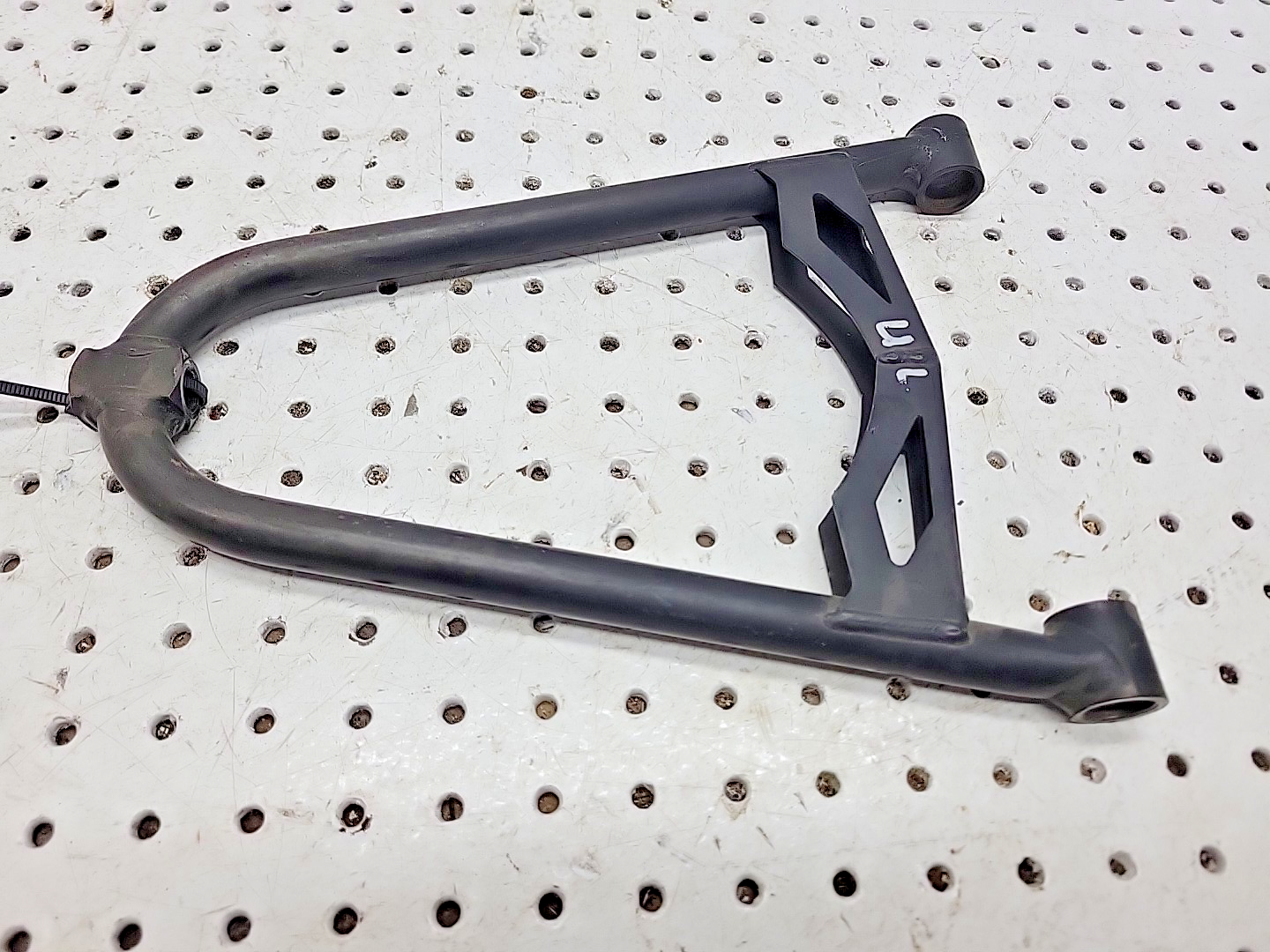 2009 Ski Doo Summit X Upper A Arm 505072375