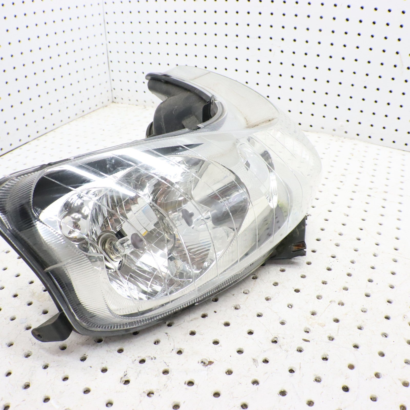 2007 Polaris Iq 600 Head Light Headlight 2410397