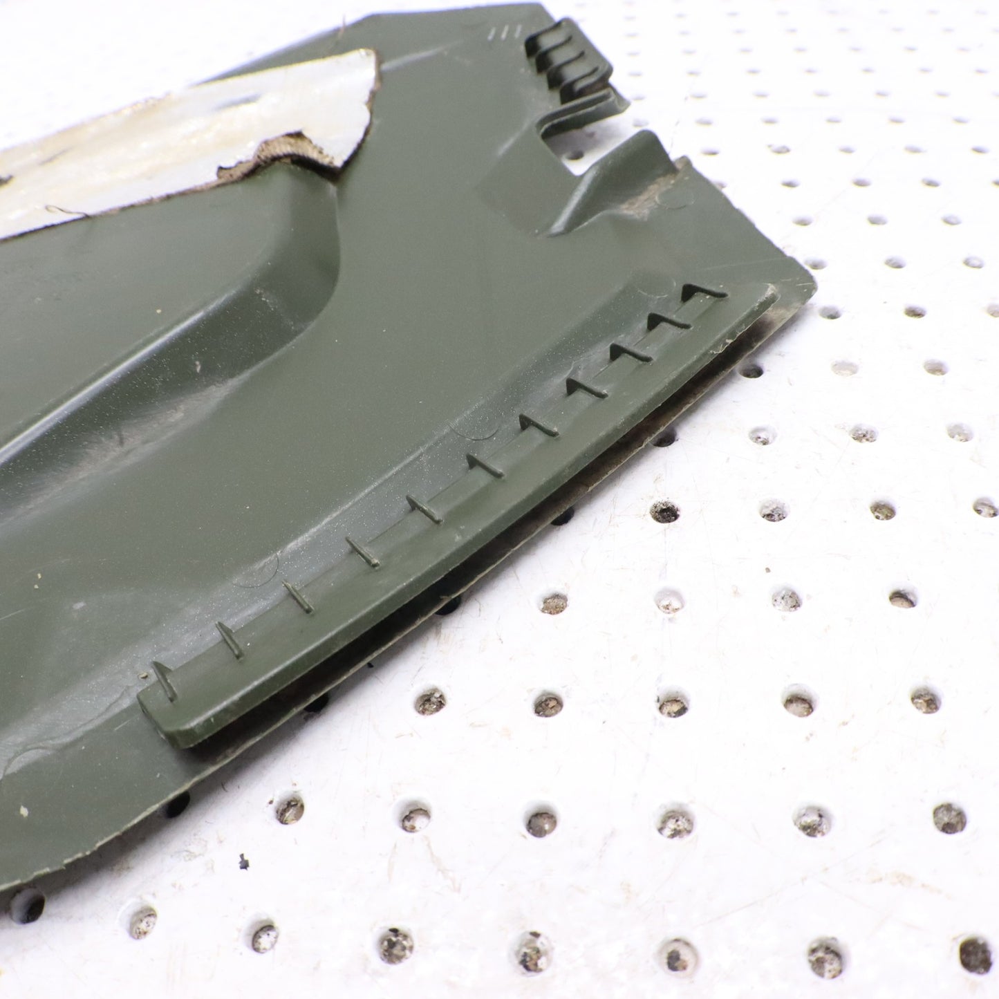 2015 Polaris Sportsman 570 Side Panel Cover Right 2636441-498 GREEN