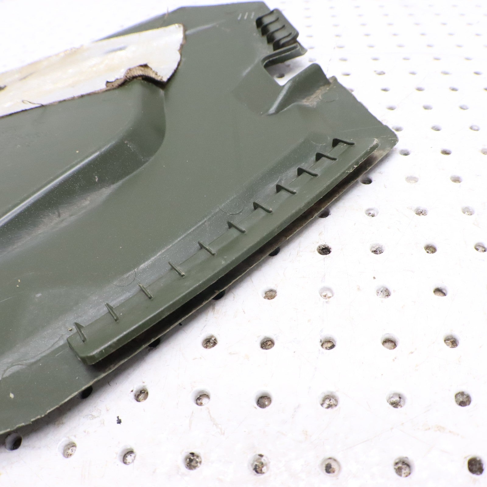2015 Polaris Sportsman 570 Side Panel Cover Right 2636441-498 GREEN