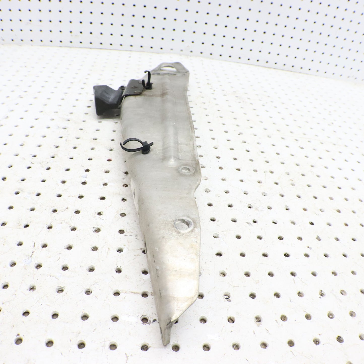 2009 Arctic Cat Crossfire R 8 BRACE, SIDE PLATE LH 3706-921; 4606-083