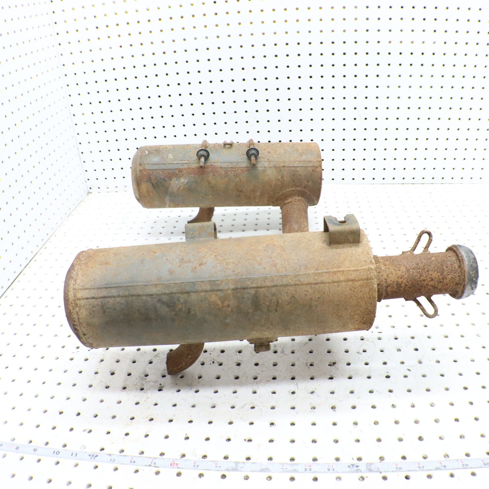 2009 Polaris Sportsman 800 Exhaust Muffler L & R 1261735-489; 1261799-489 