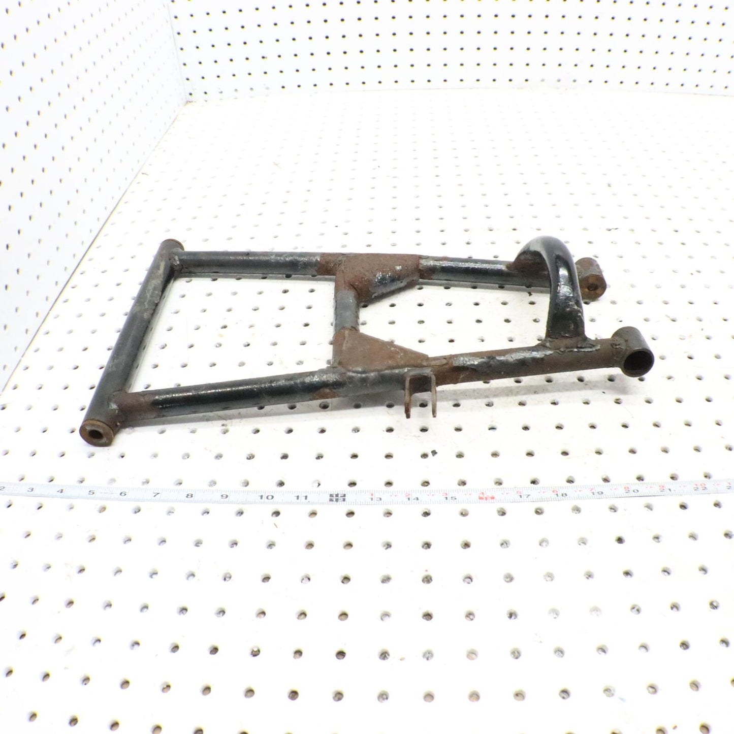2002 ARCTIC CAT ZR 500 RIGHT FRONT LOWER SUSPENSION CONTROL A ARM 0703-846 BENT