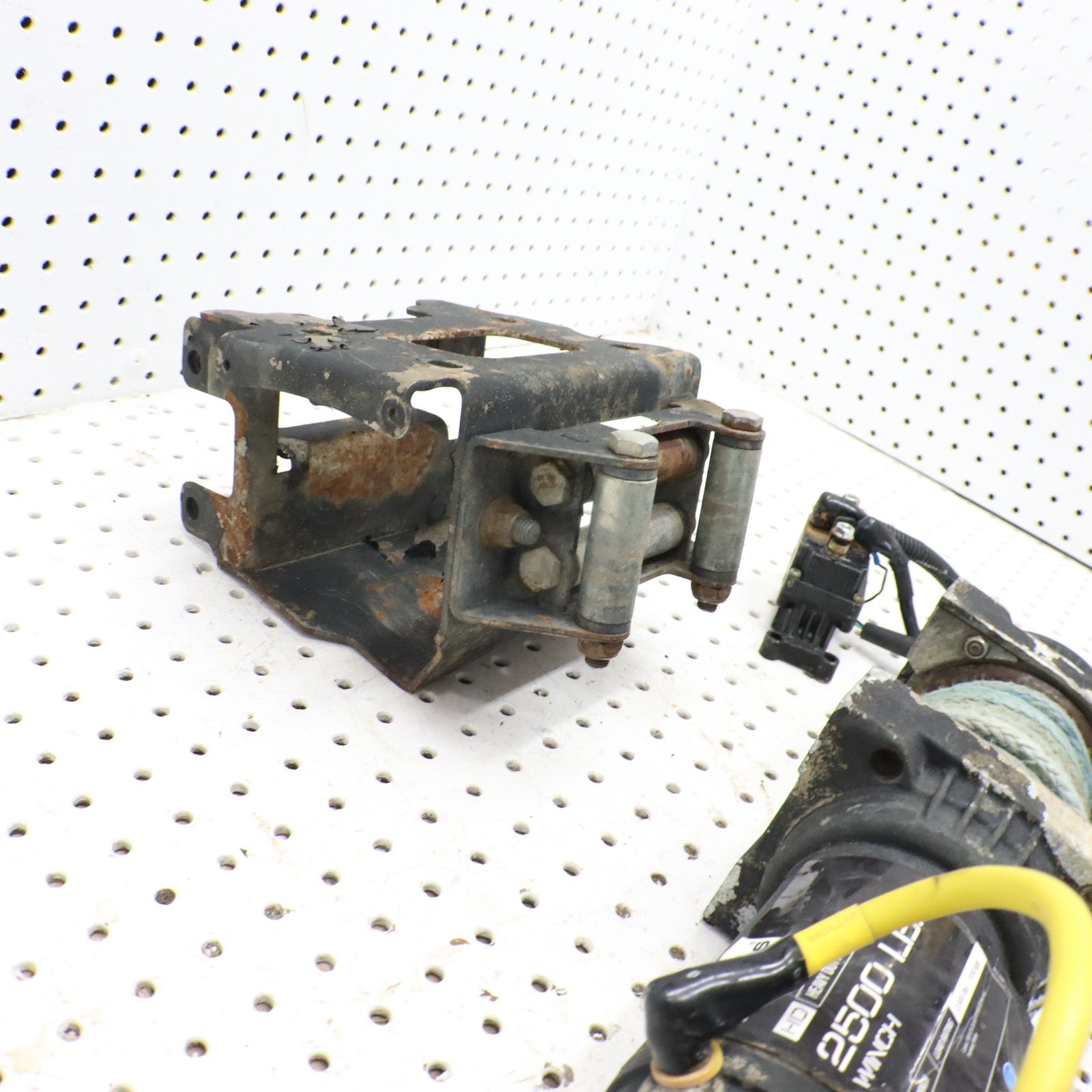 2018 Polaris Sportsman 570 Efi Winch POLARIS HD 2500LB WINCH , WIRING , & MOUNT
