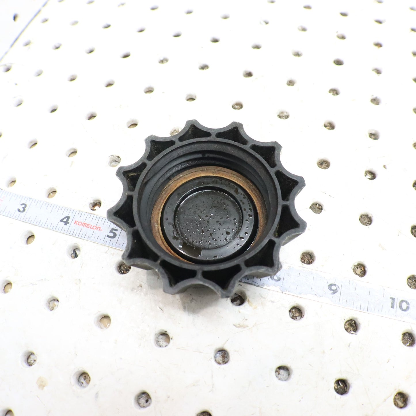 1995 Polaris Xplorer 400 Gas Tank Cap Cover Lid 5430725