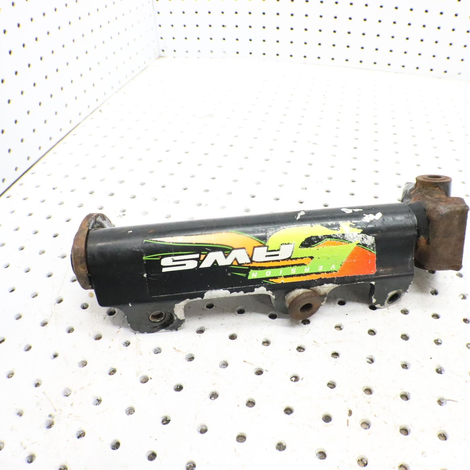 2002 ARCTIC CAT ZR 500 LEFT FRONT STEERING ARM SPINDLE KNUCKLE 0703-661