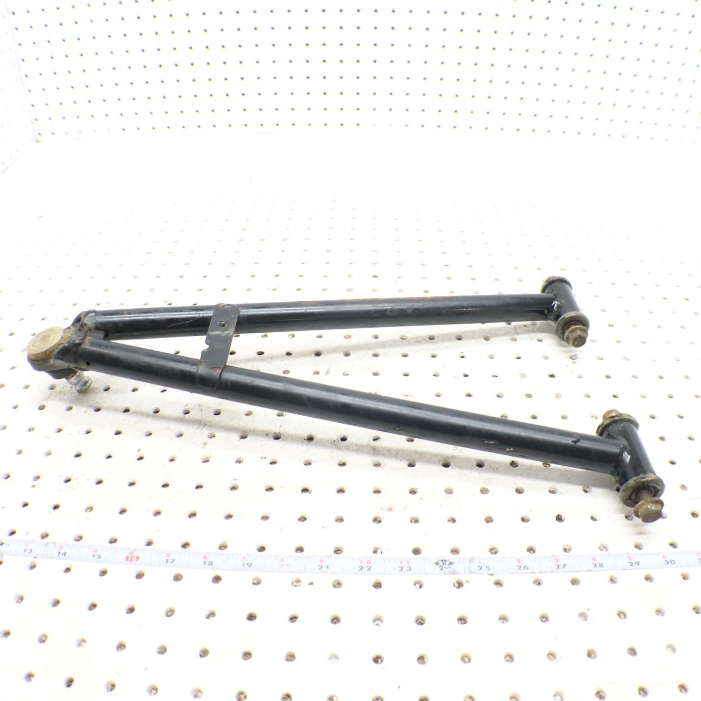 2009 Polaris Sportsman Xp 850 Front Lower Right Control Arm 1017157-067 1019811