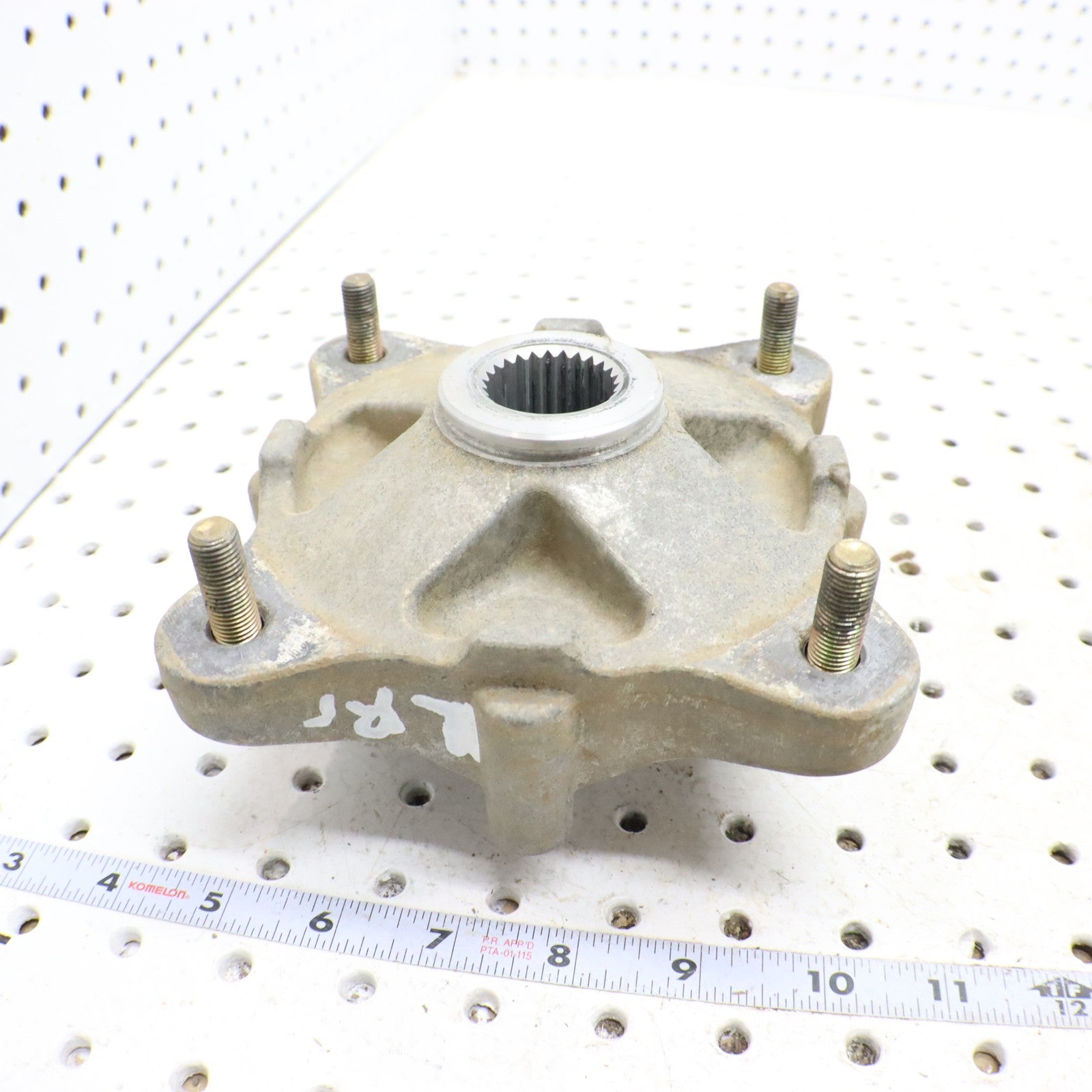 2015 Polaris Sportsman 570 Wheel Hub 5135113 5143629 REAR