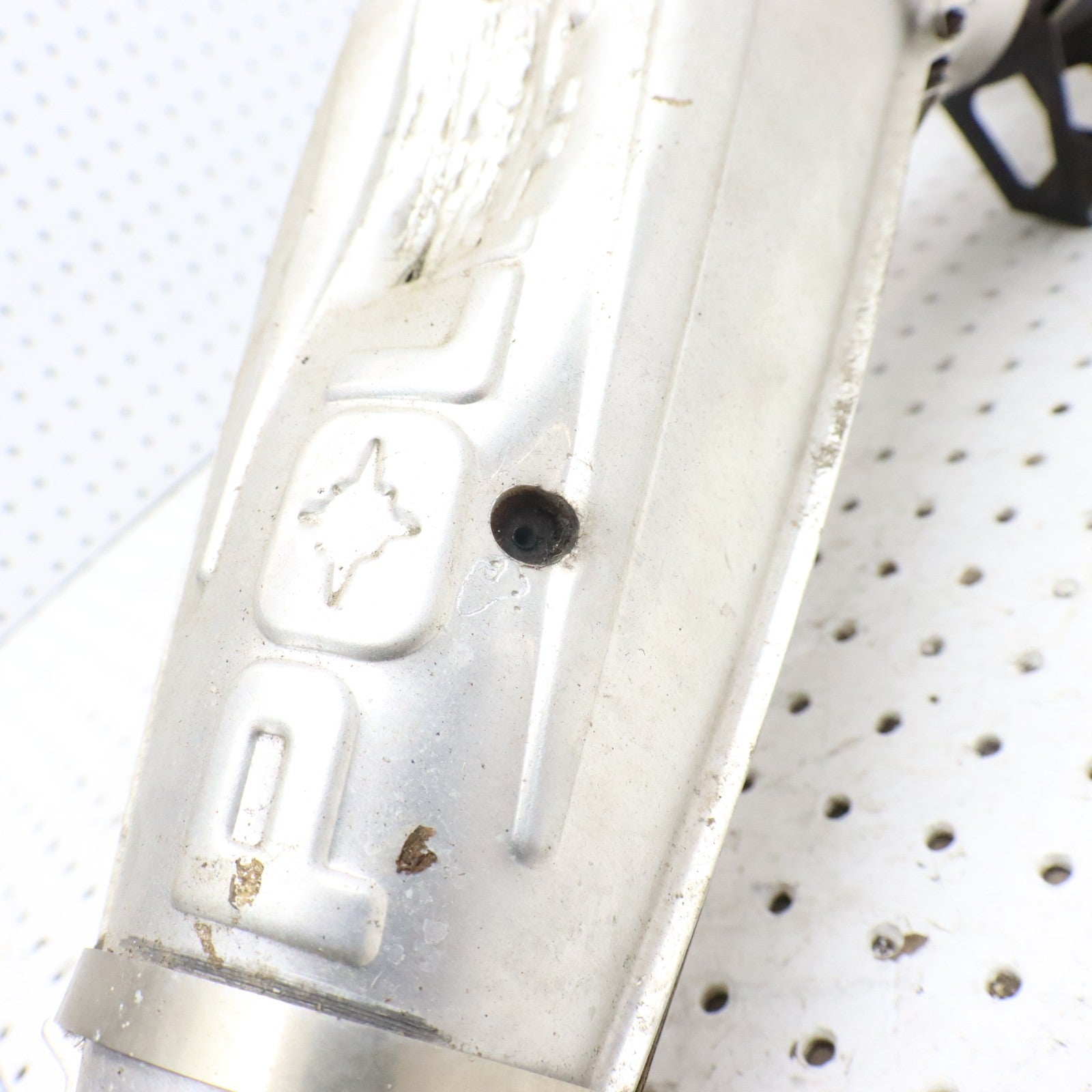 2007 Polaris Iq 600 Exhaust Pipe 1261613 DENTED