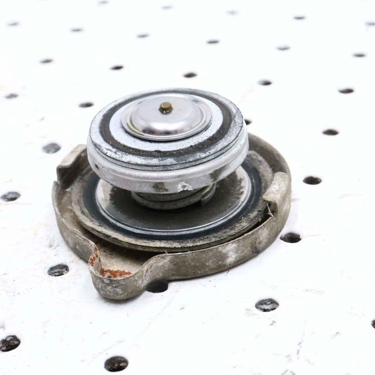 2000 POLARIS SPORTSMAN 500 RADIATOR CAP 1240044; 1240508