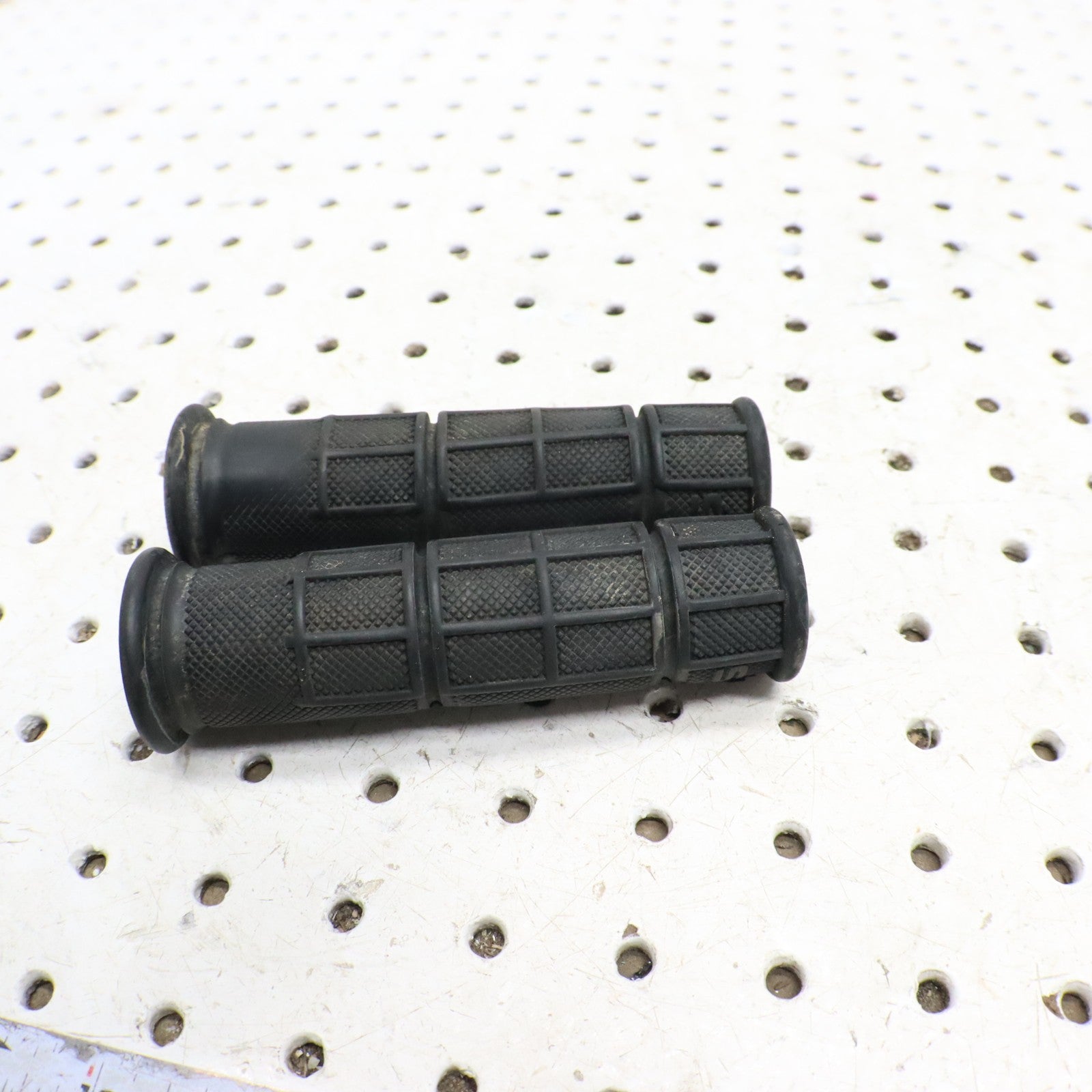 2009 Polaris Sportsman 800 Handlebar Grips 5413578-070