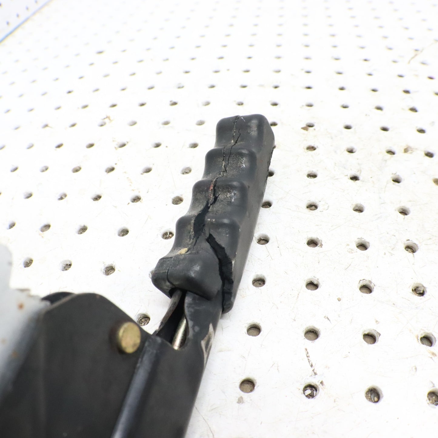 2013 Polaris Ranger 800 PARK BRAKE LEVER ASSEMBLY 1911573