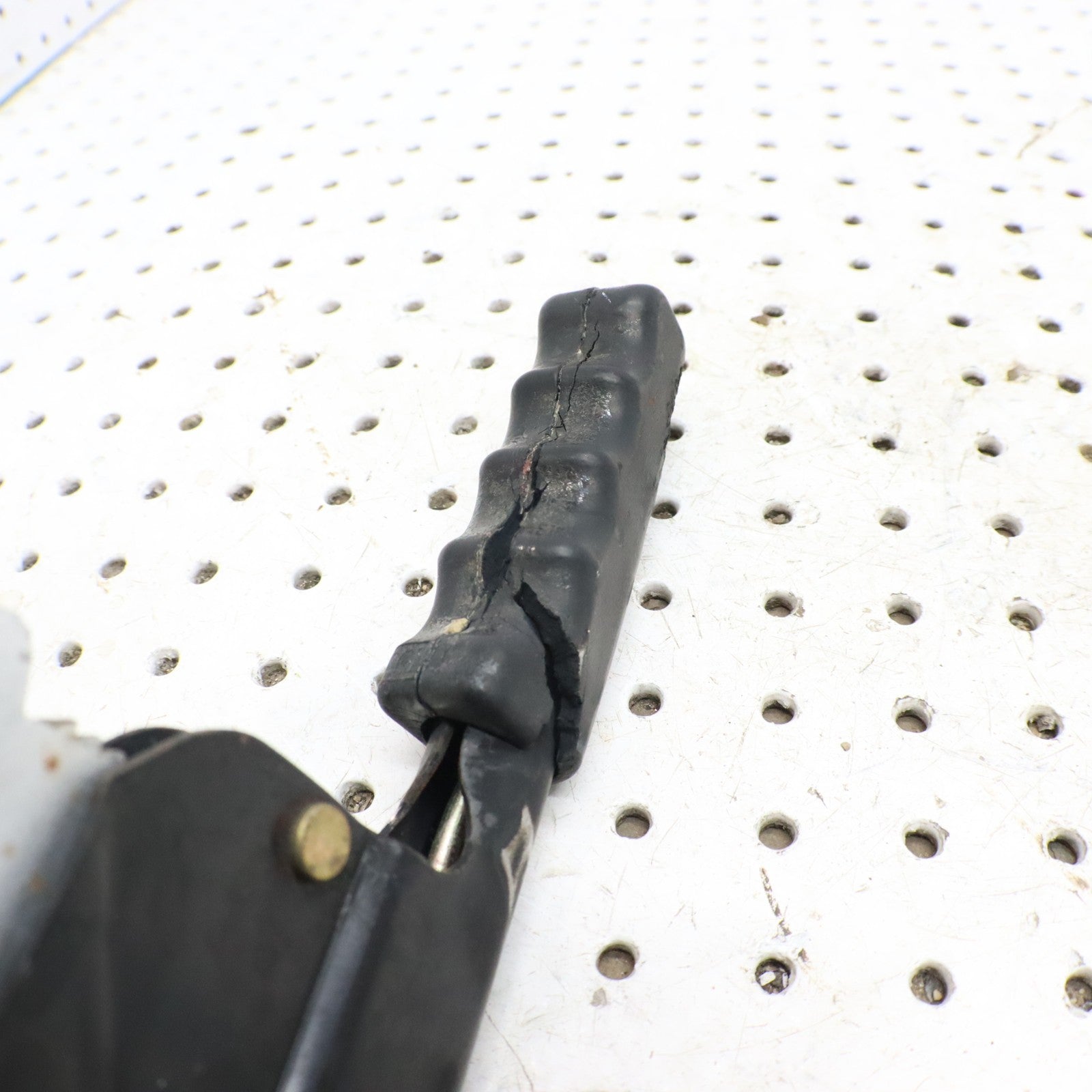 2013 Polaris Ranger 800 PARK BRAKE LEVER ASSEMBLY 1911573