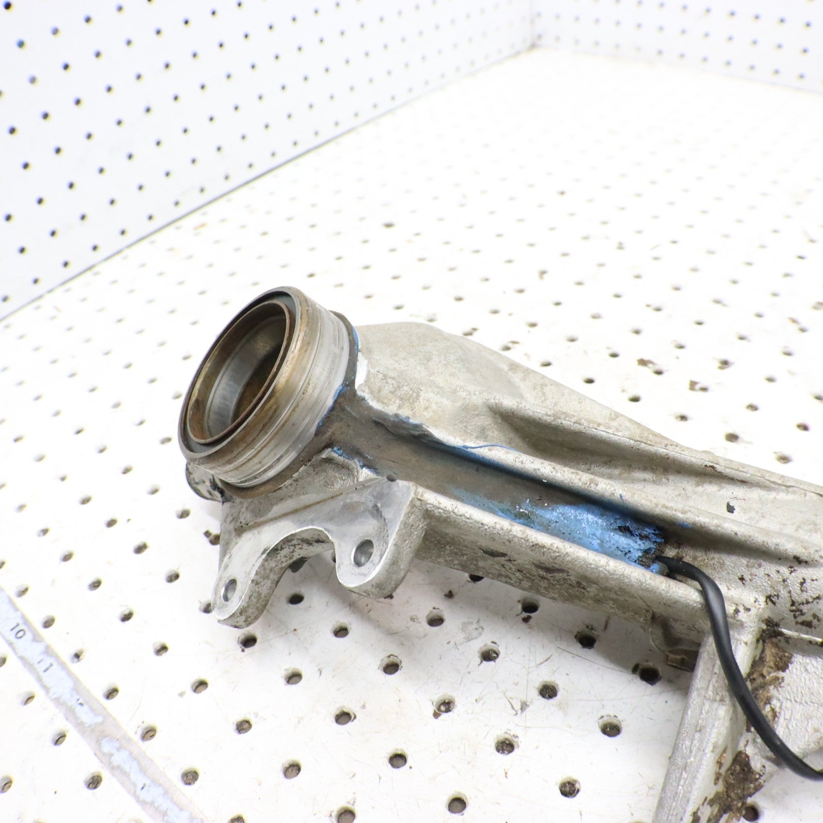 1995 Polaris Xplorer 400 Front Hub Strut LEFT 2200598 1843054