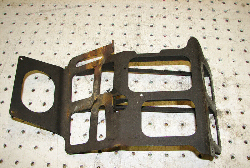 2002 POLARIS 800 RMK 144 MUFFLER MOUNT 1261157